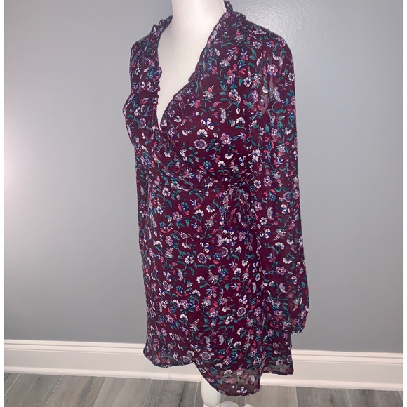 🌸 Francesca’s wrap dress size XS - Picture 3 of 8
